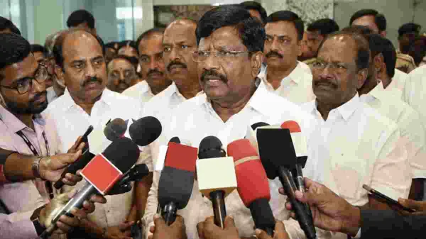 6,000 பேராசிரியர் பணியிடங்களுக்கு 3 கட்டங்களாக தேர்வு நடத்தப்படும்: உயர்கல்வித் துறைஅமைச்சர்