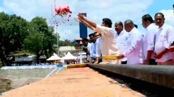 மேட்டூர் அணையில் இருந்து காவிரி நீர் திறப்பு: முதல்வர் விஜய் தொடங்கி வைத்தார்!