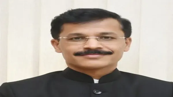 நியூயார்க் டைம்ஸ் முதல் பக்கத்தில் ‘ராக் ஸ்டார்’: துக்காராம் முண்டேவுக்கு பாராட்டு